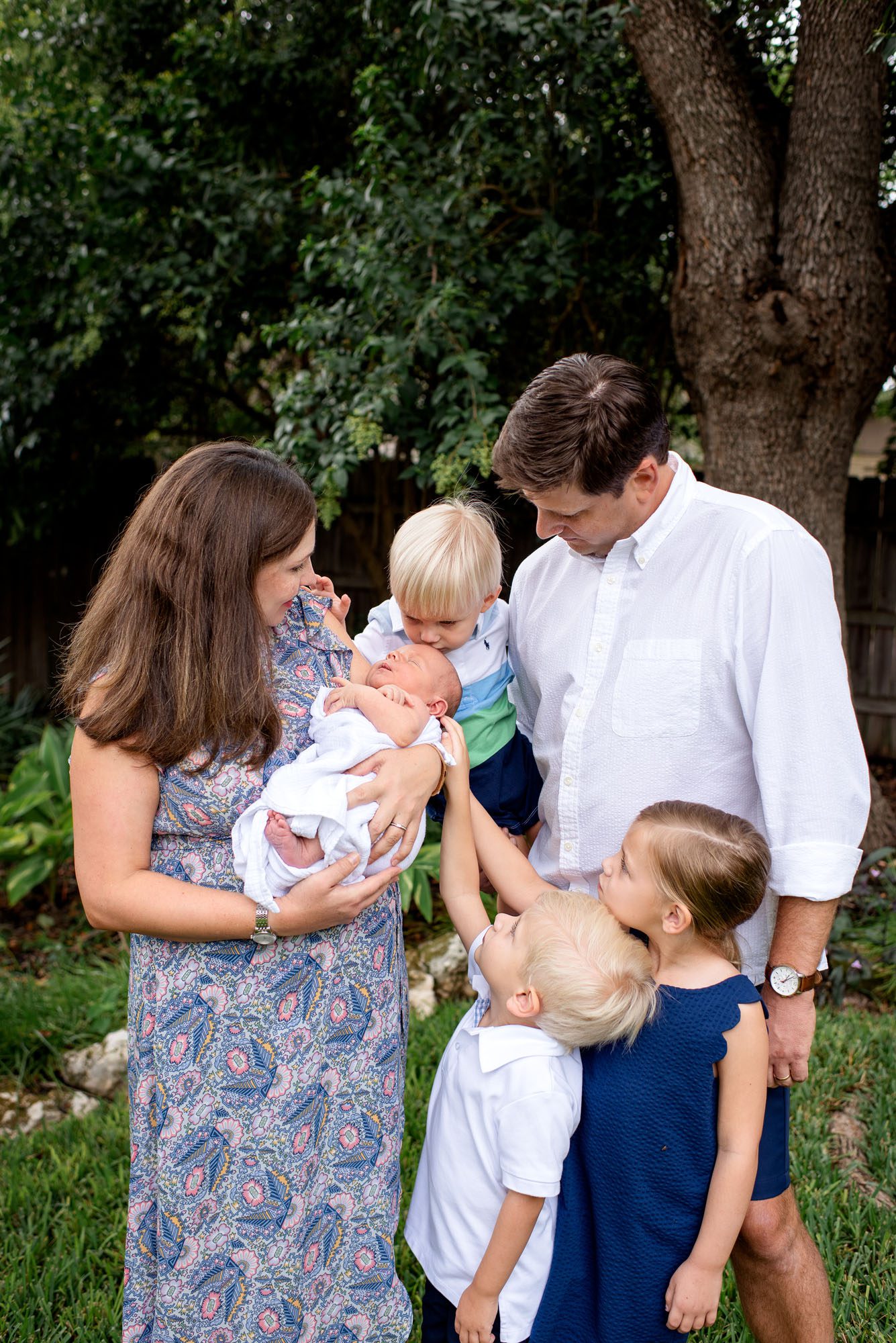 San Antonio newborn photographer, family with newborn baby